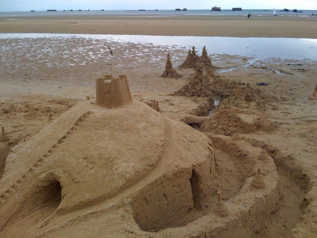 Villa Lumineuse En Front De Mer - Gold Beach Asnelles Exterior photo